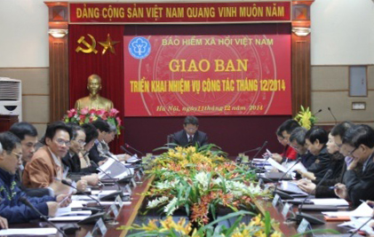 Giao ban 111214.jpg