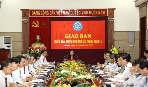 Giao ban 121014.JPG