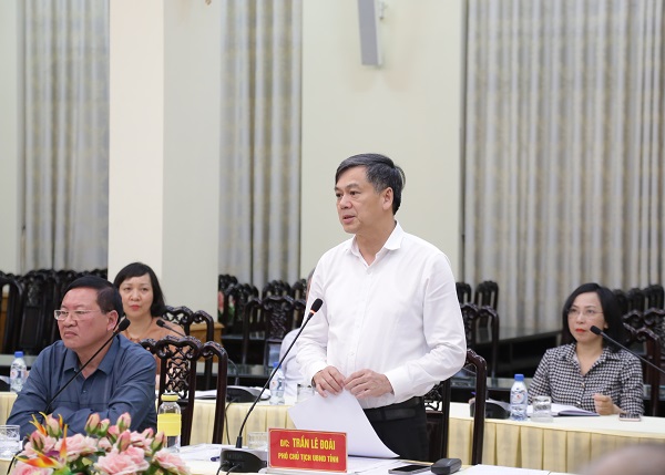 Phó Chủ tịch UBND tỉnh Nam Định Trần Lê Đoài phát biểu tại buổi làm việc