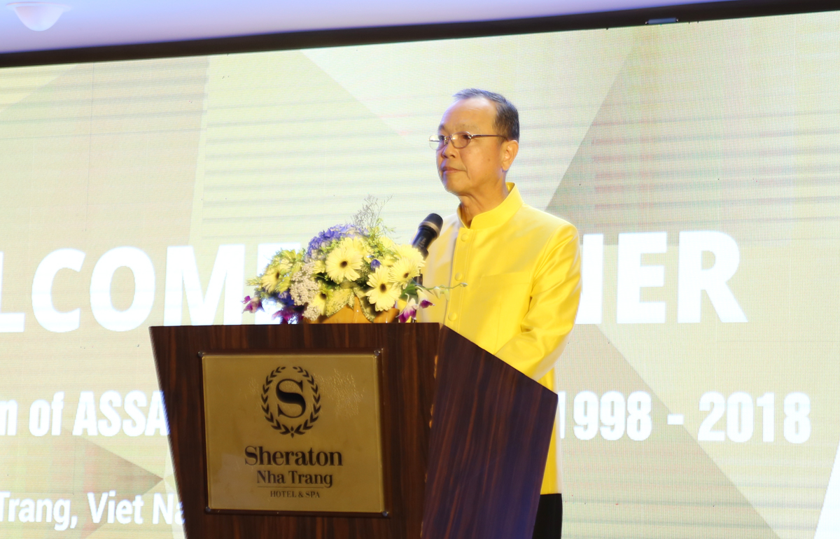 Tổng Thư ký Cơ quan ASXH Thái Lan Suradej Waleeittikul - Chủ tịch ASSA nhiệm kỳ 2017-2018 phát biểu tại Lễ kỷ niệm.